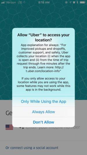  iOS11에서 기존 앱은 위치 정보 업데이트를 받지 않을 때에도 항상 위치 정보를 허용할지, 앱을 사용할 때만 허용할지, 아예 금지할지를 묻는다.